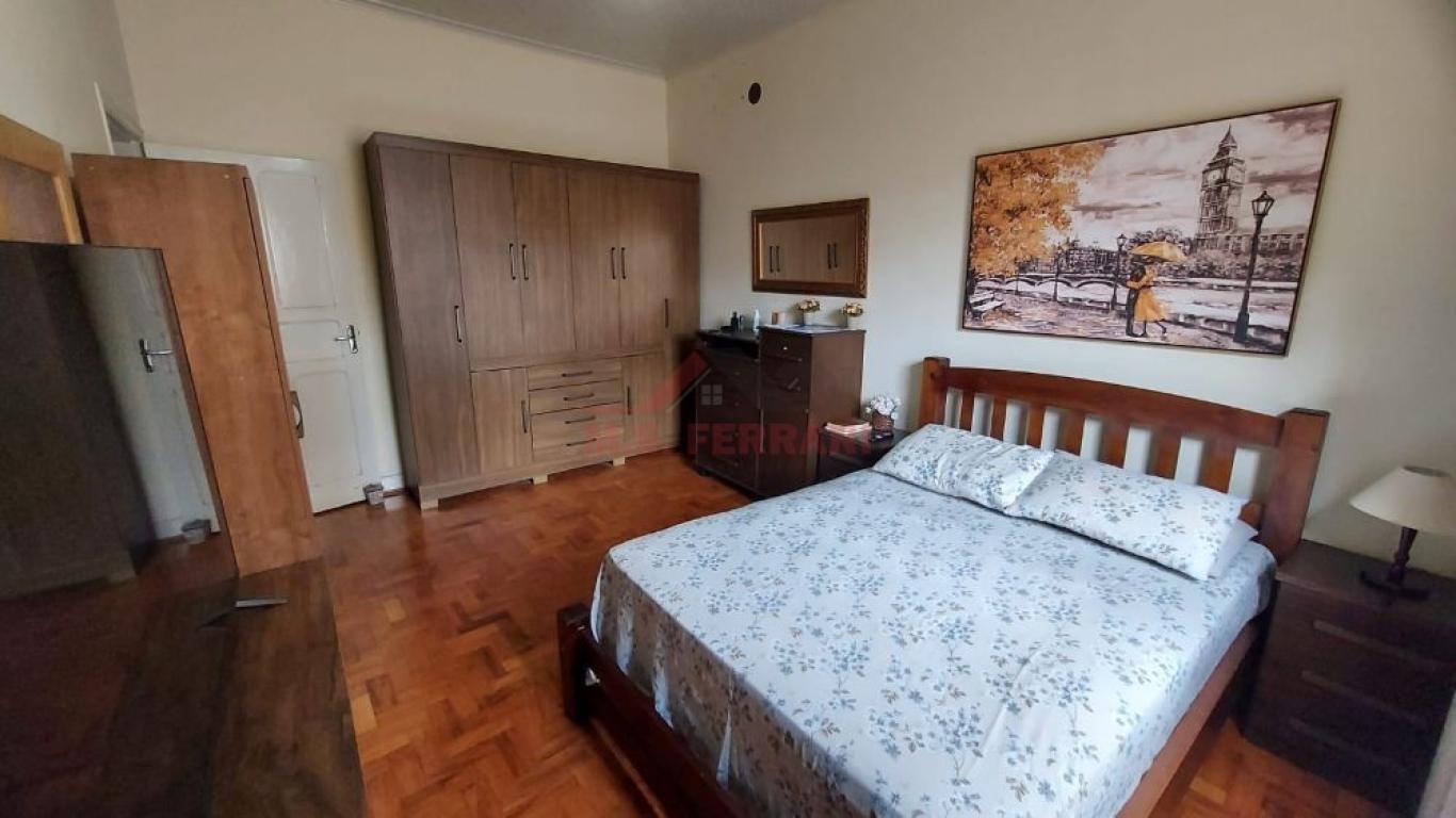 CASA NA Vila Central em Assis