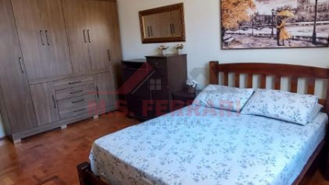 CASA NA Vila Central em Assis