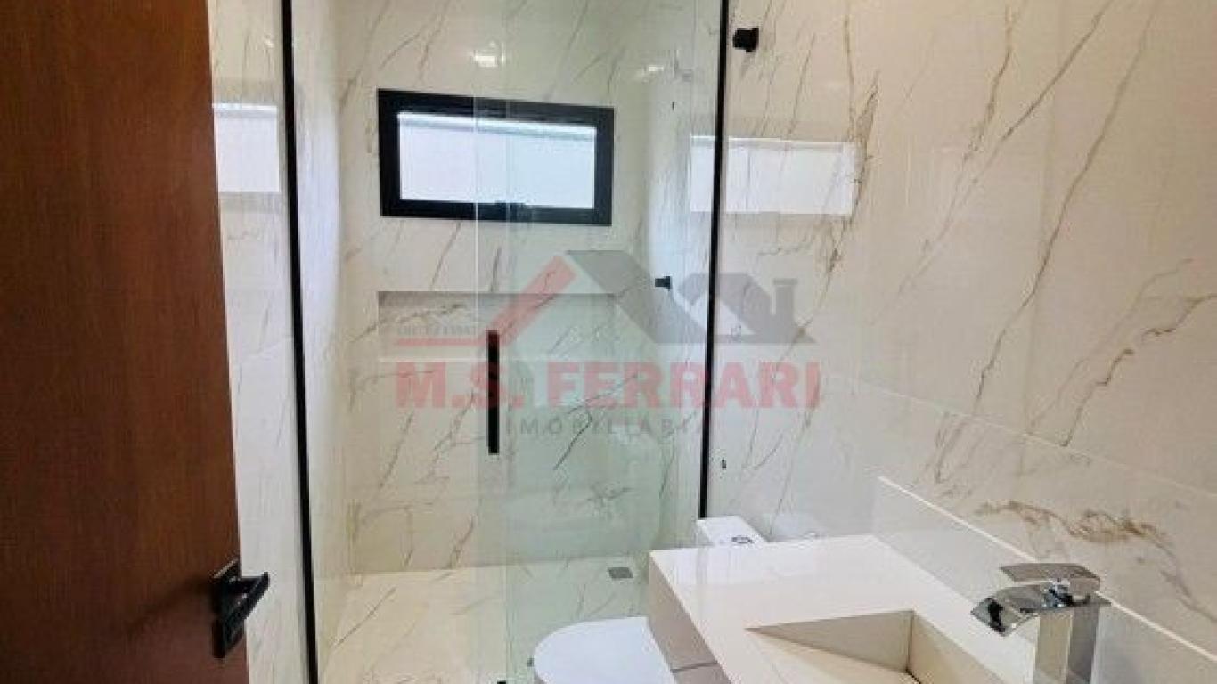 CASA NA ALTO DOS IPÊS em Assis