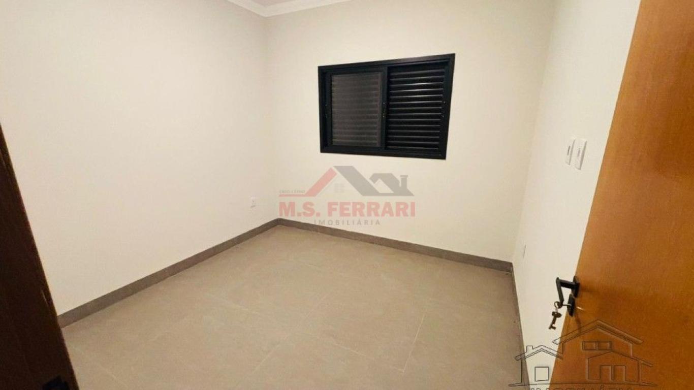 CASA NA ALTO DOS IPÊS em Assis