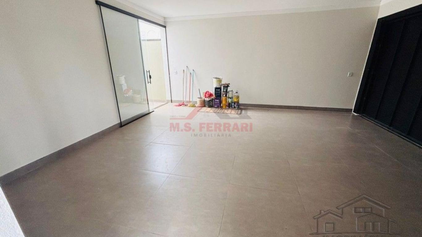 CASA NA ALTO DOS IPÊS em Assis