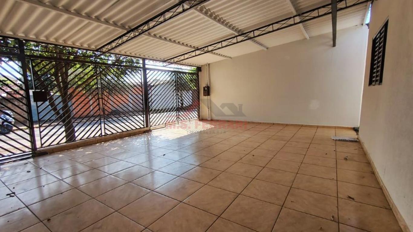 CASA NA Vila Mercedes em Assis