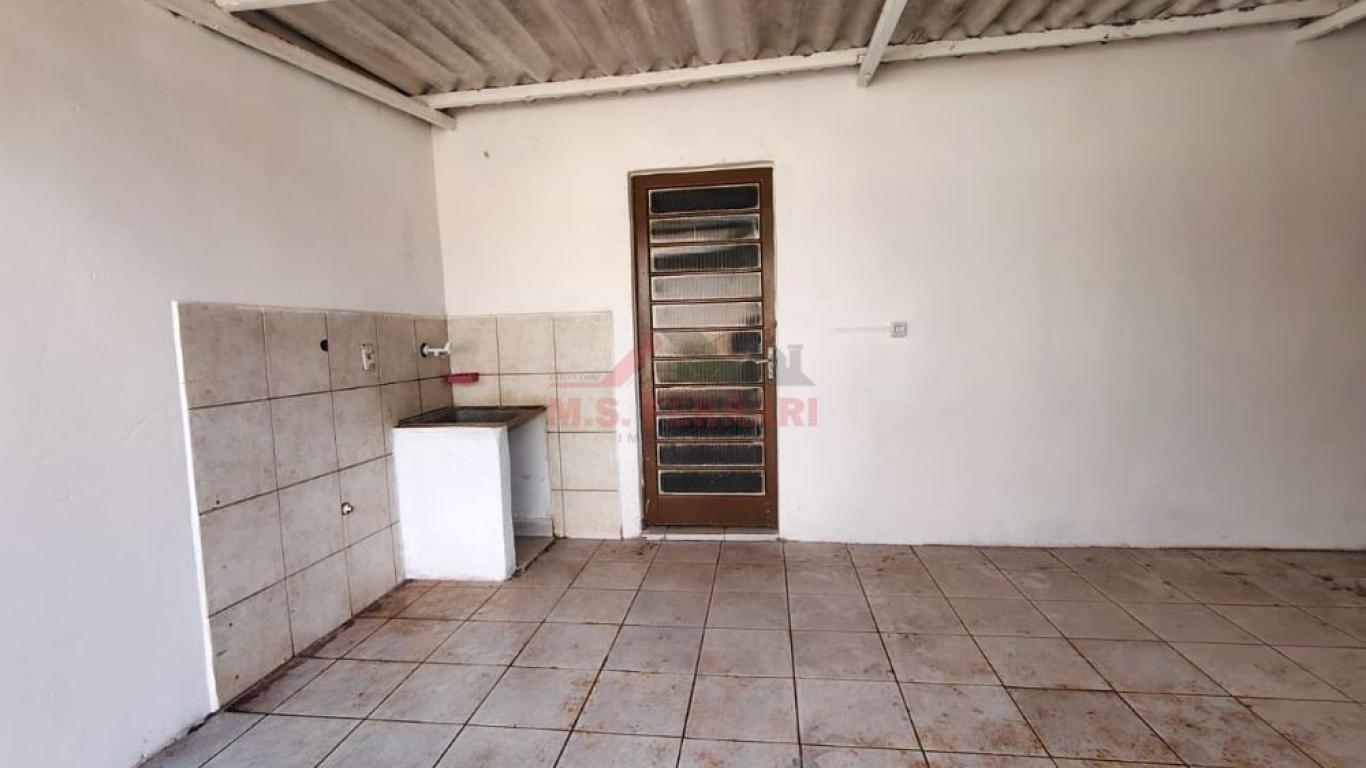 CASA NA Vila Mercedes em Assis