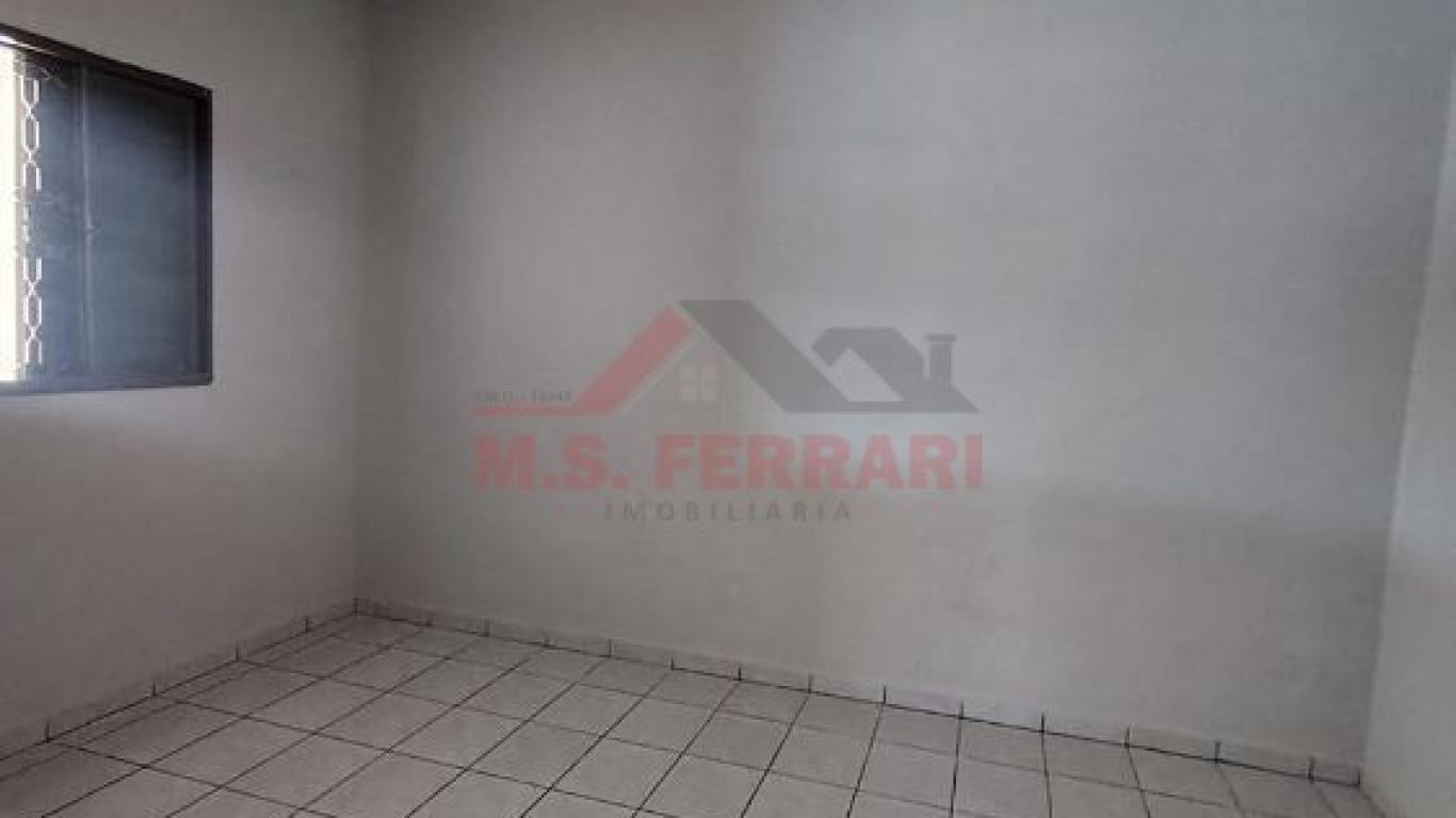 CASA NA Vila Mercedes em Assis