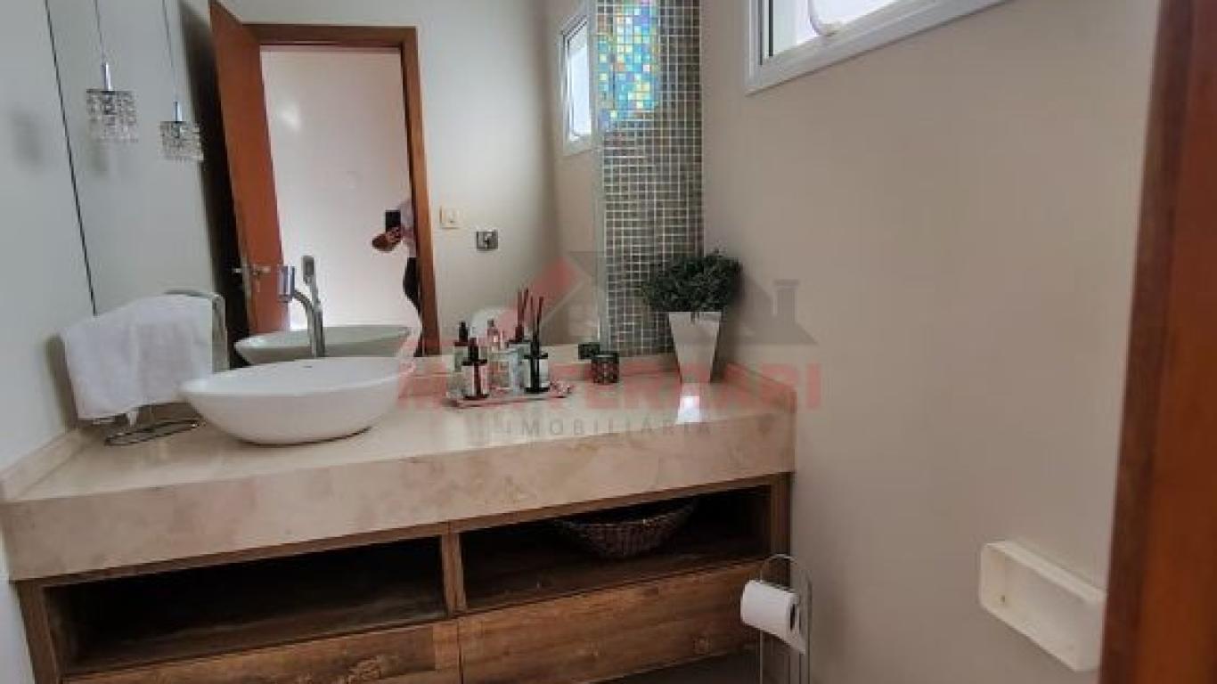 CASA NO Jardim Paulista em Assis