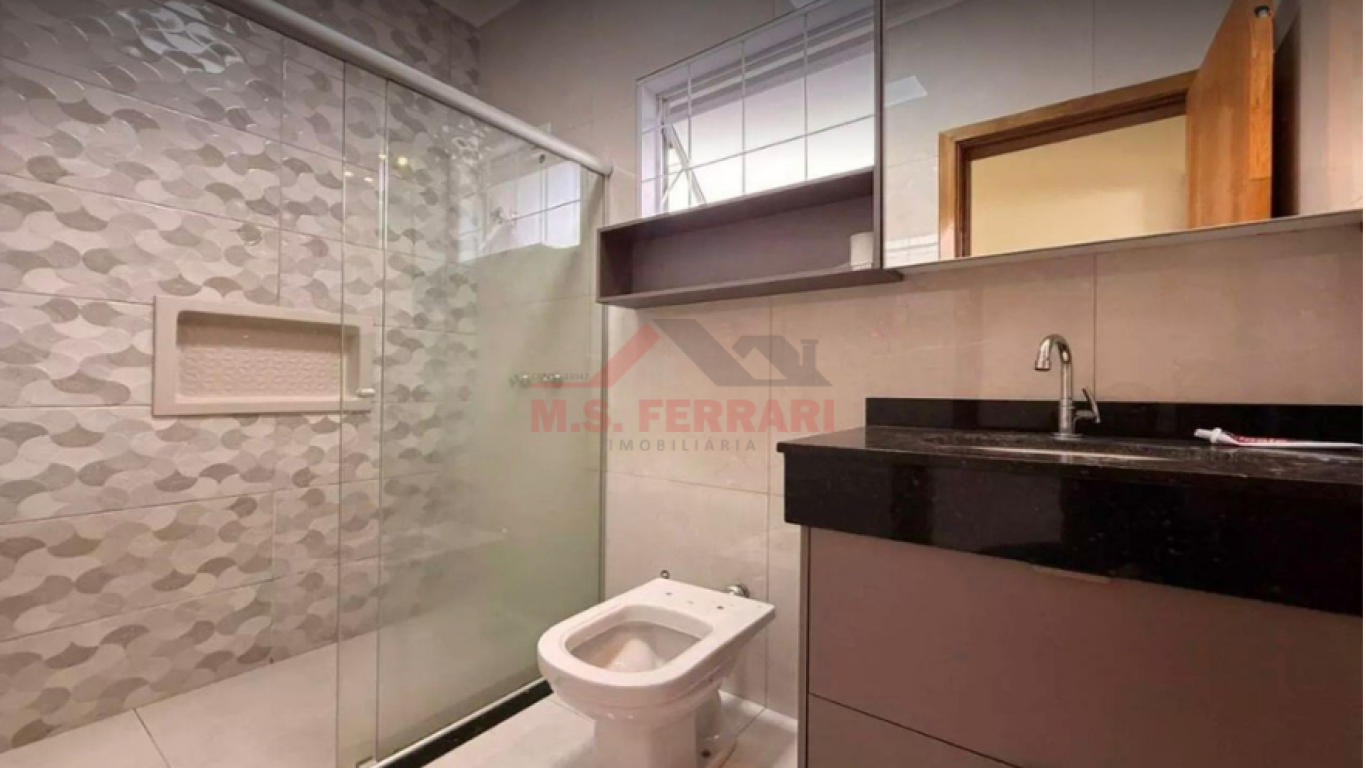 CASA NA Vila Tênis Clube em Assis