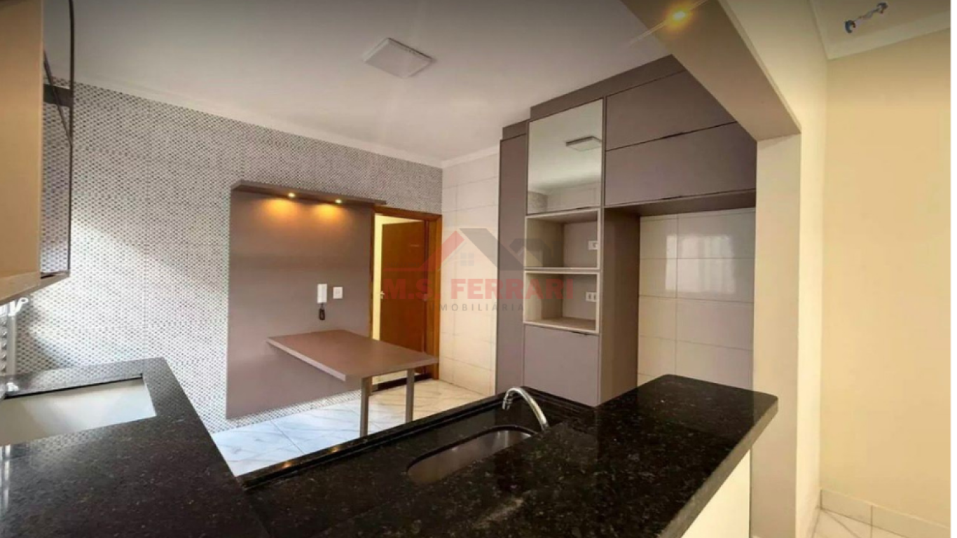 CASA NA Vila Tênis Clube em Assis