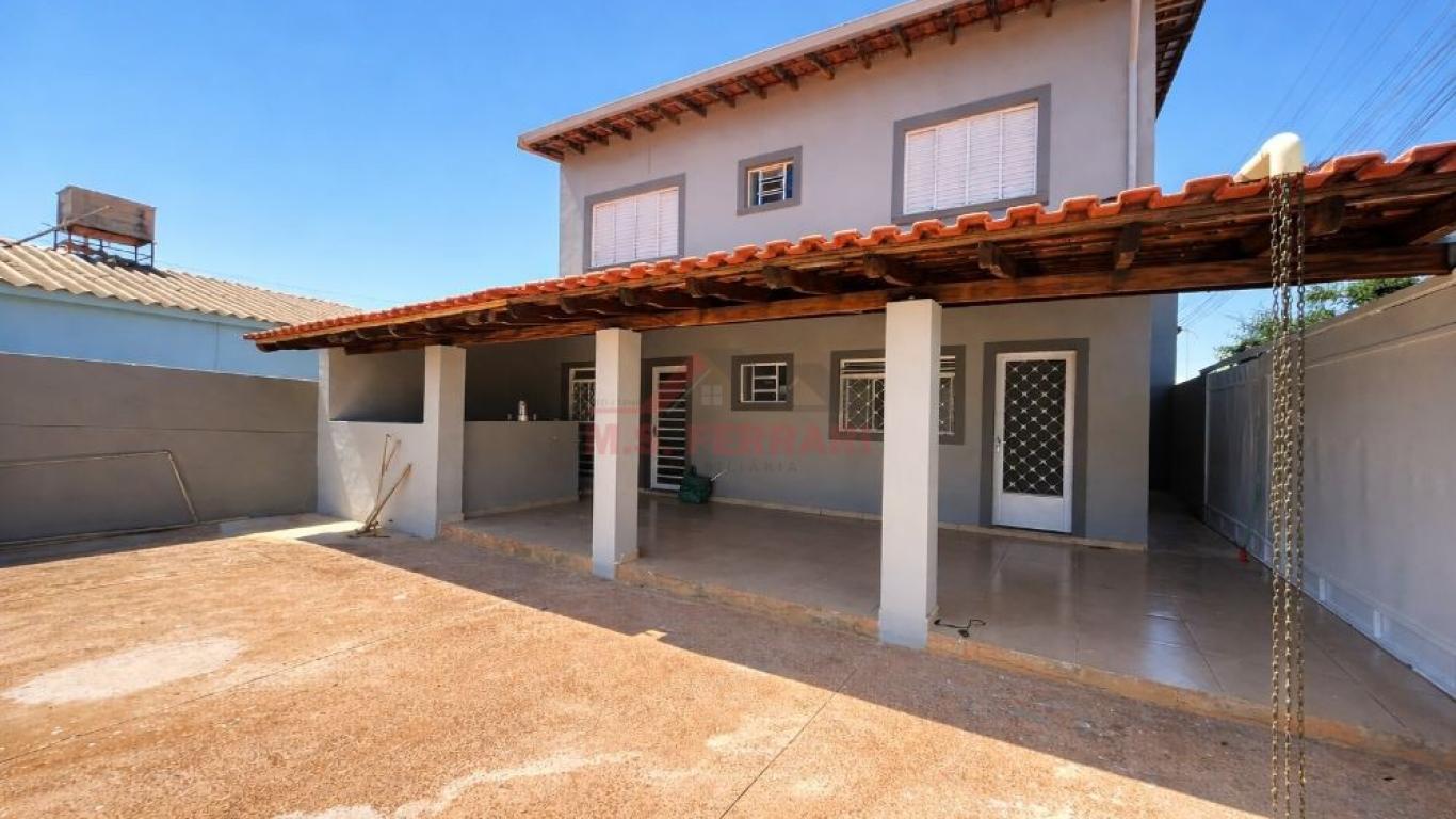 CASA NO Jardim Paulista em Assis