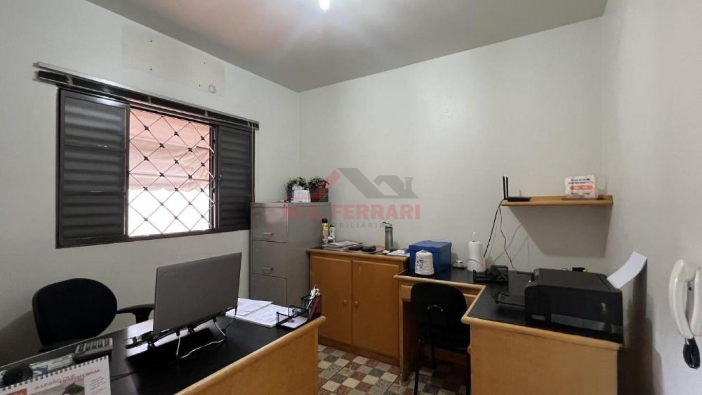 CASA NA Vila Ebenezer em Assis