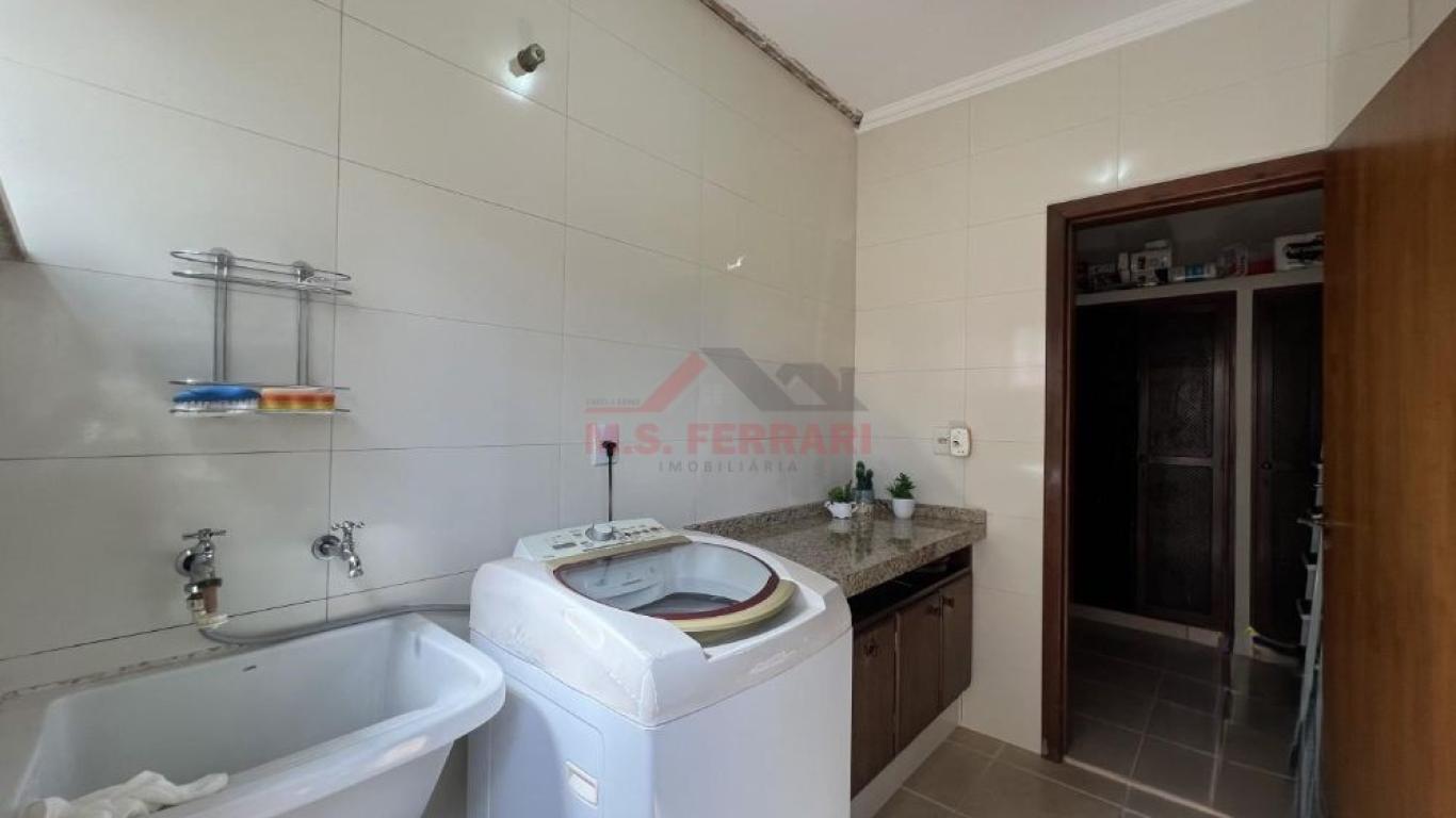 CASA NA Vila Ebenezer em Assis