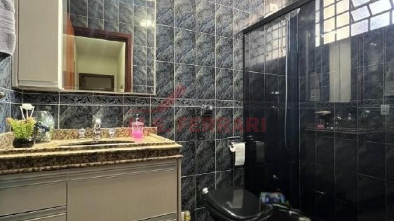 CASA NA Vila Ebenezer em Assis