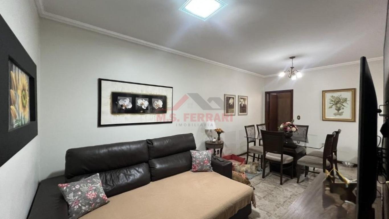 CASA NA Vila Ebenezer em Assis