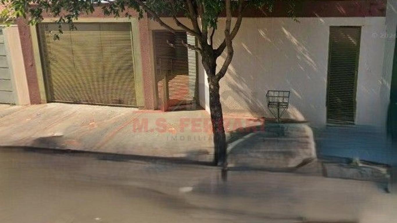 CASA NA Vila Ebenezer em Assis