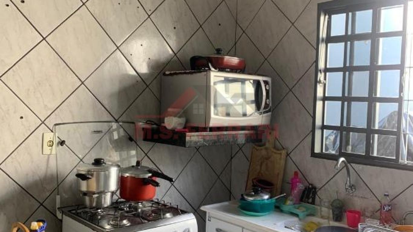 CASA NA Vila Progresso em Assis