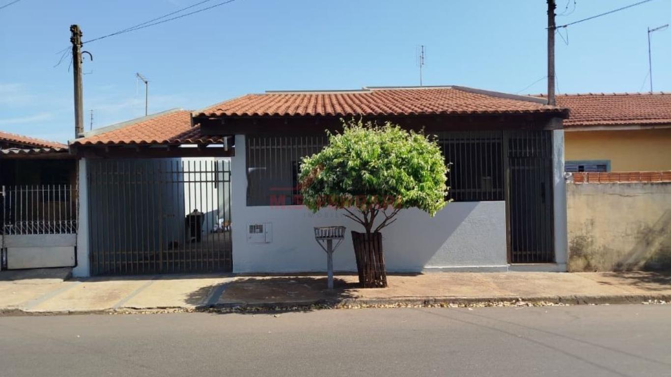 CASA NA Vila Progresso em Assis