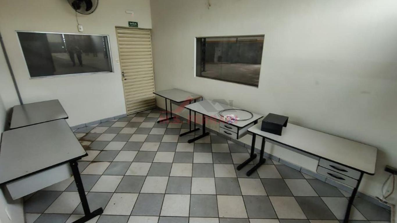 DEPÓSITO/GALPÃO NA CDA em Assis