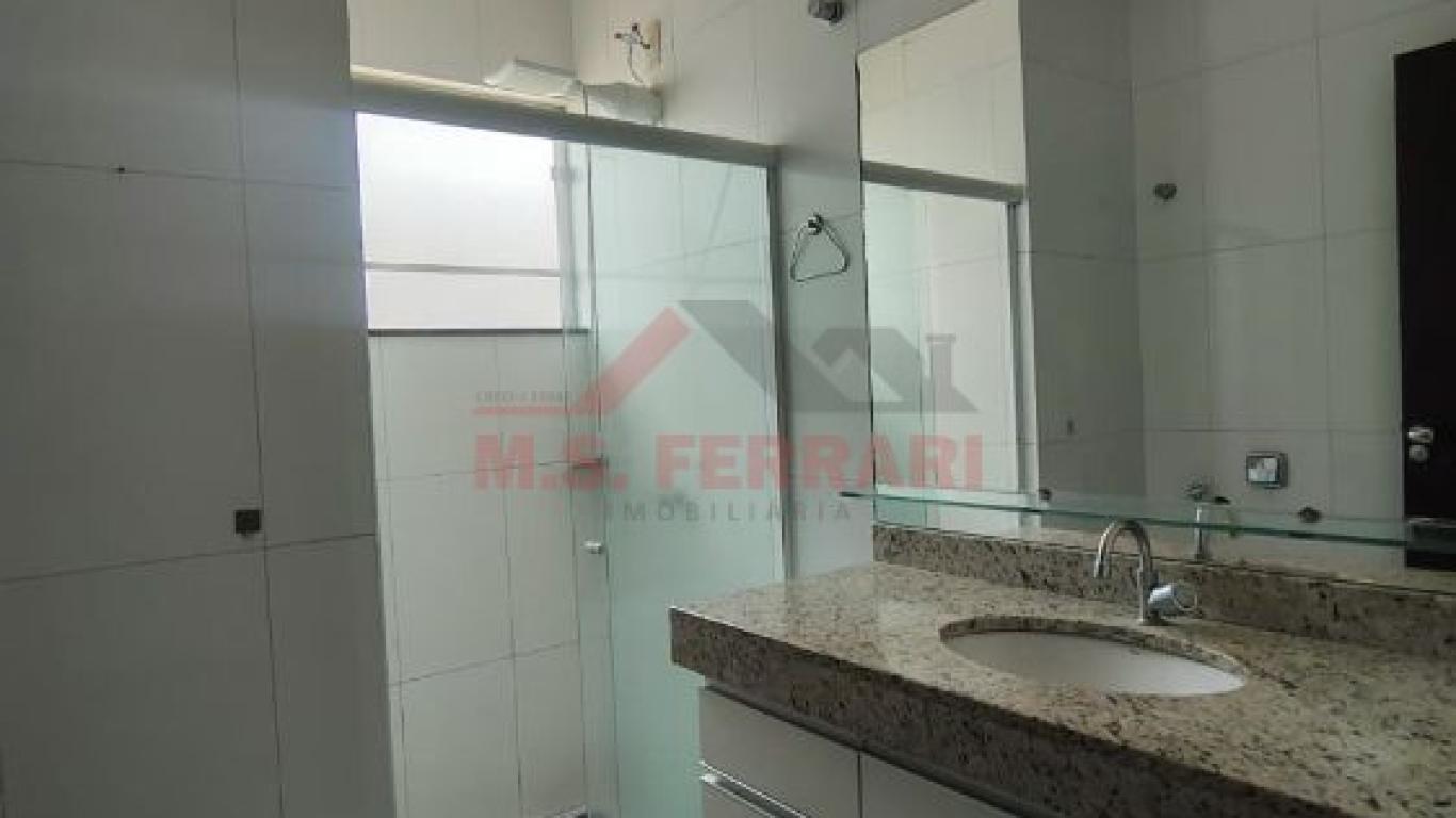 CASA NO Jardim Europa em Assis