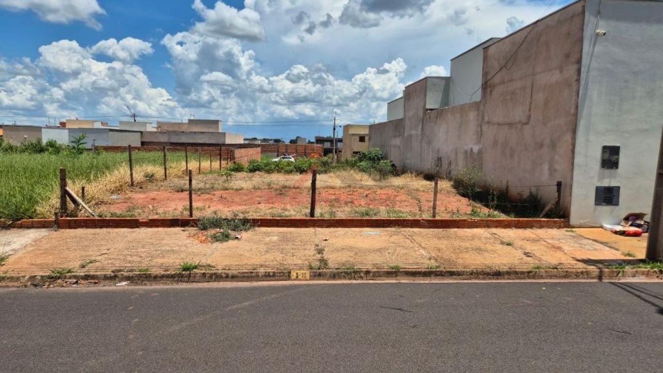 TERRENO NO JARDIM VENEZA em Assis