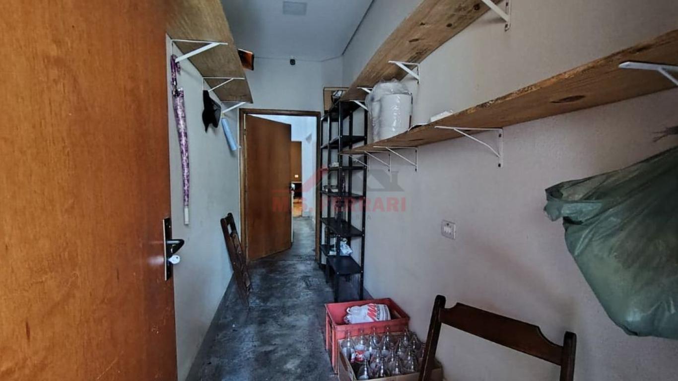 PONTO COMERCIAL NA Vila Santa Rita em Assis