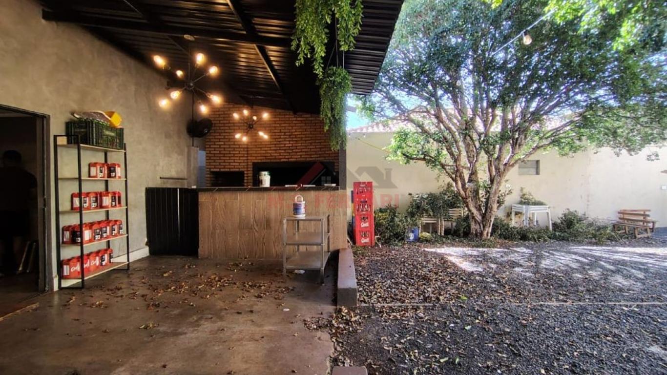 PONTO COMERCIAL NA Vila Santa Rita em Assis