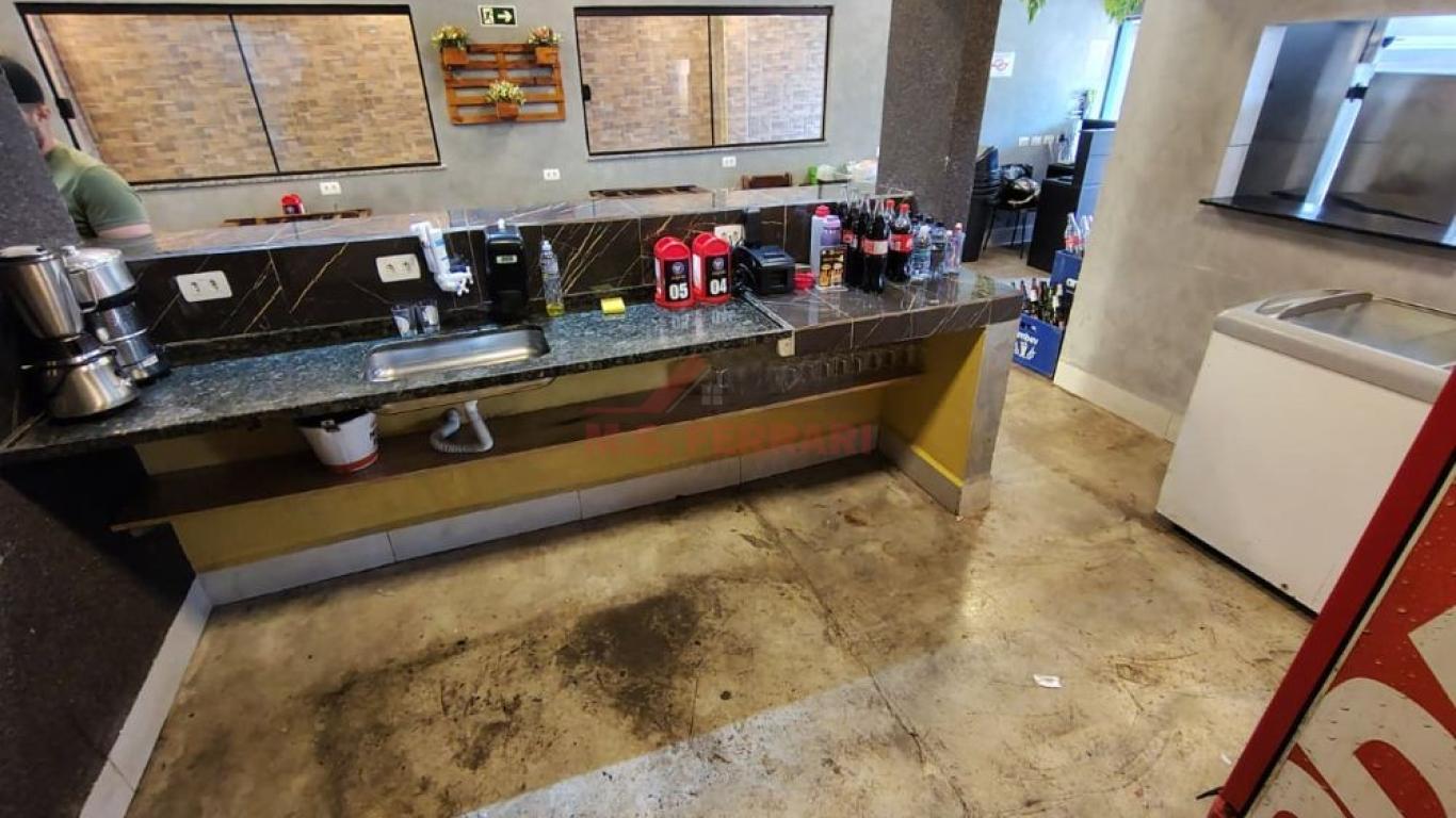 PONTO COMERCIAL NA Vila Santa Rita em Assis