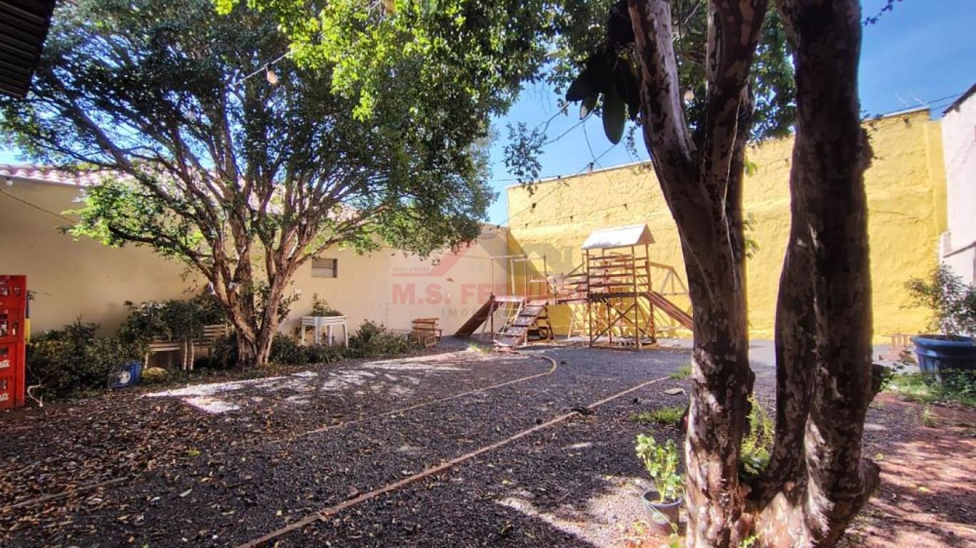 PONTO COMERCIAL NA Vila Santa Rita em Assis