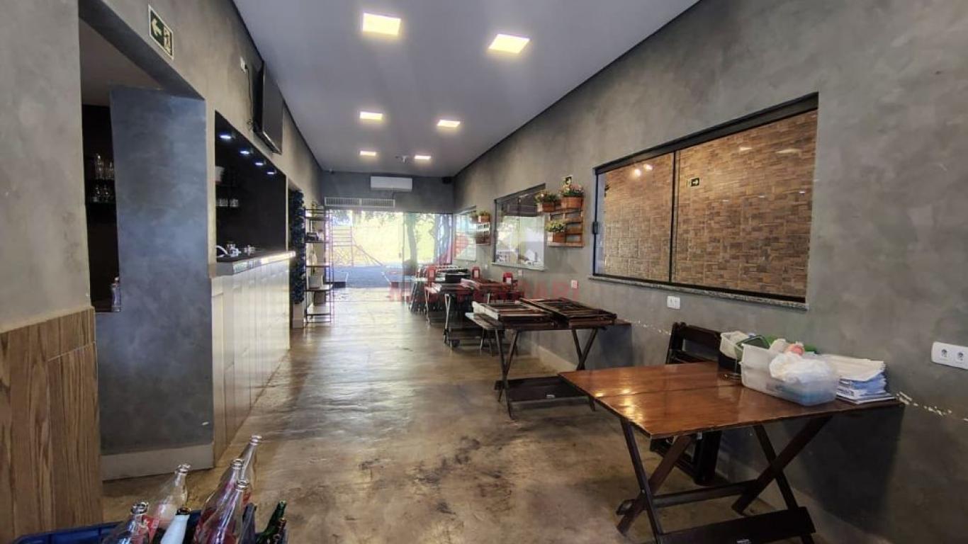 PONTO COMERCIAL NA Vila Santa Rita em Assis