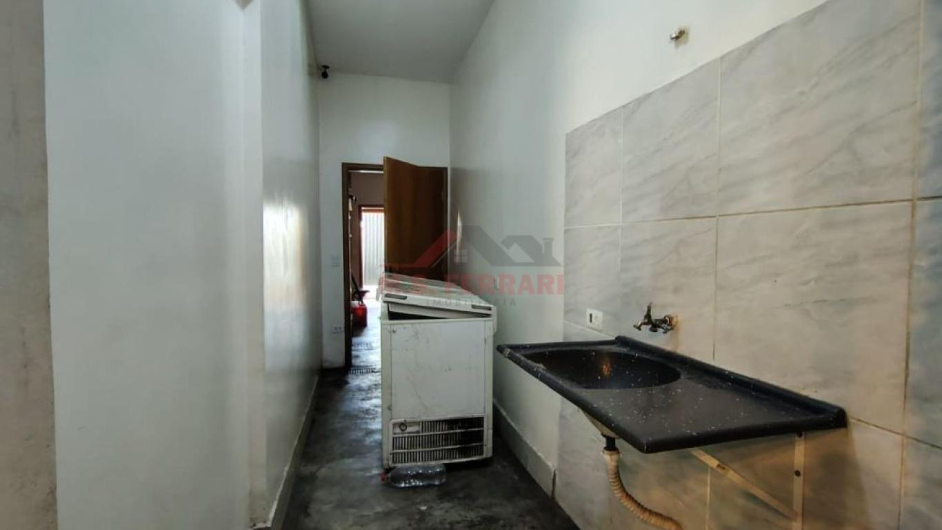 PONTO COMERCIAL NA Vila Santa Rita em Assis