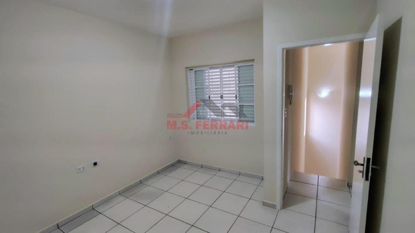 CASA NA Vila Tênis Clube em Assis