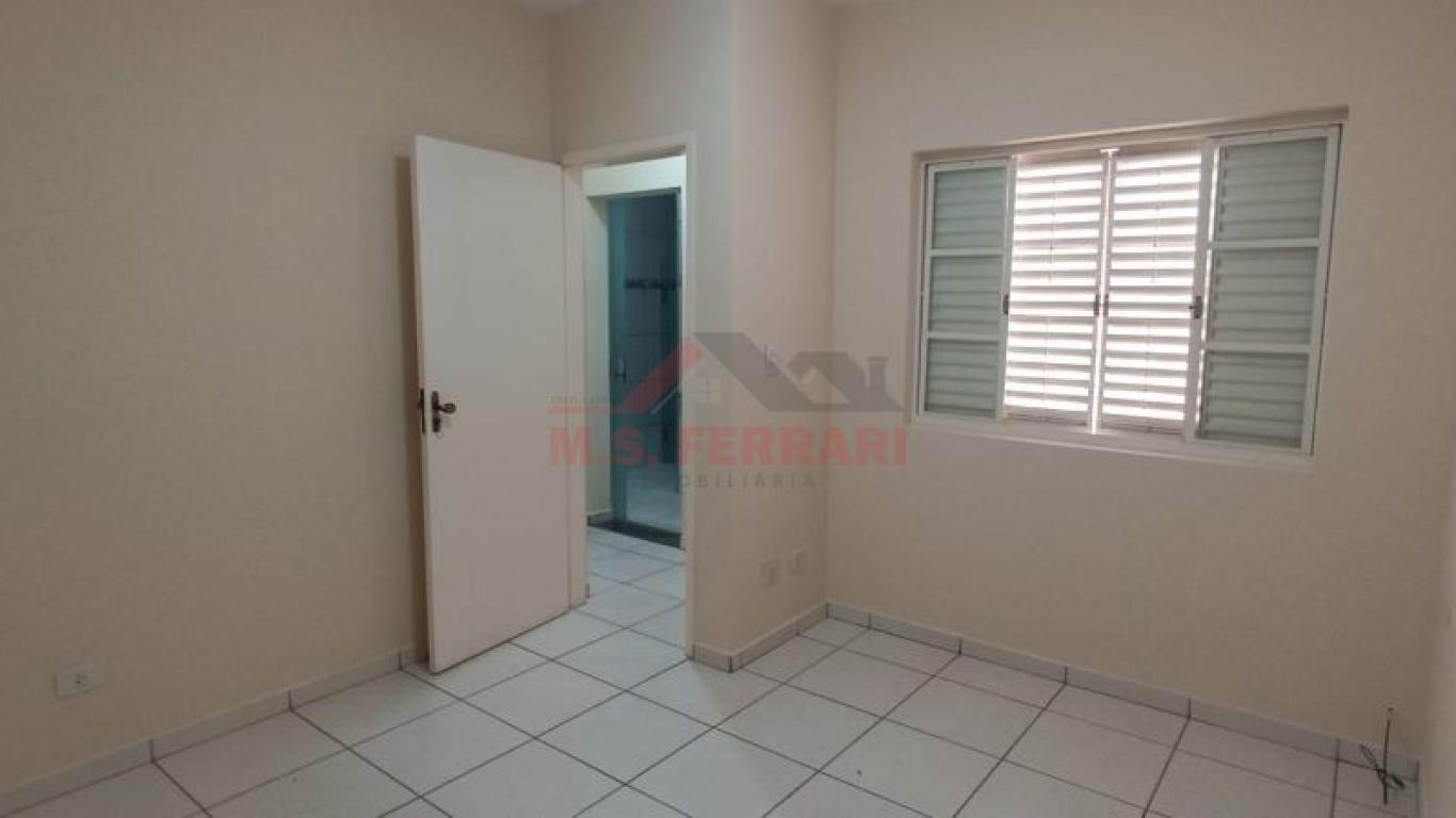 CASA NA Vila Tênis Clube em Assis