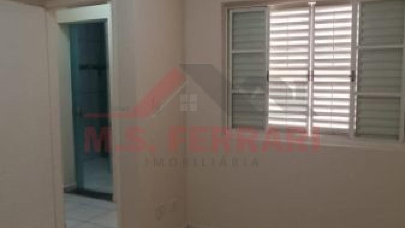 CASA NA Vila Tênis Clube em Assis