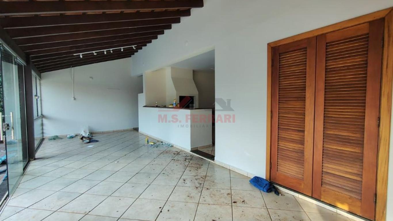 CASA NA Vila Clementina em Assis