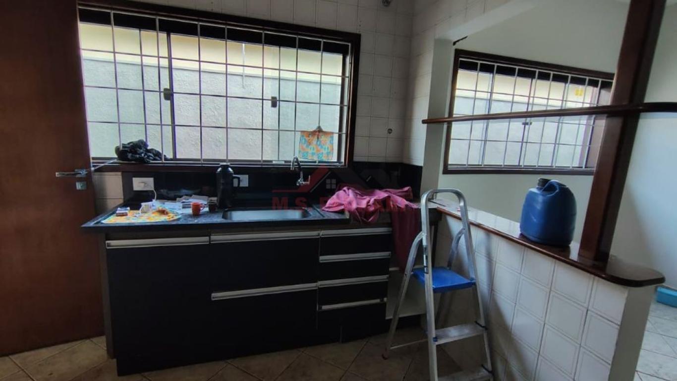 CASA NA Vila Clementina em Assis