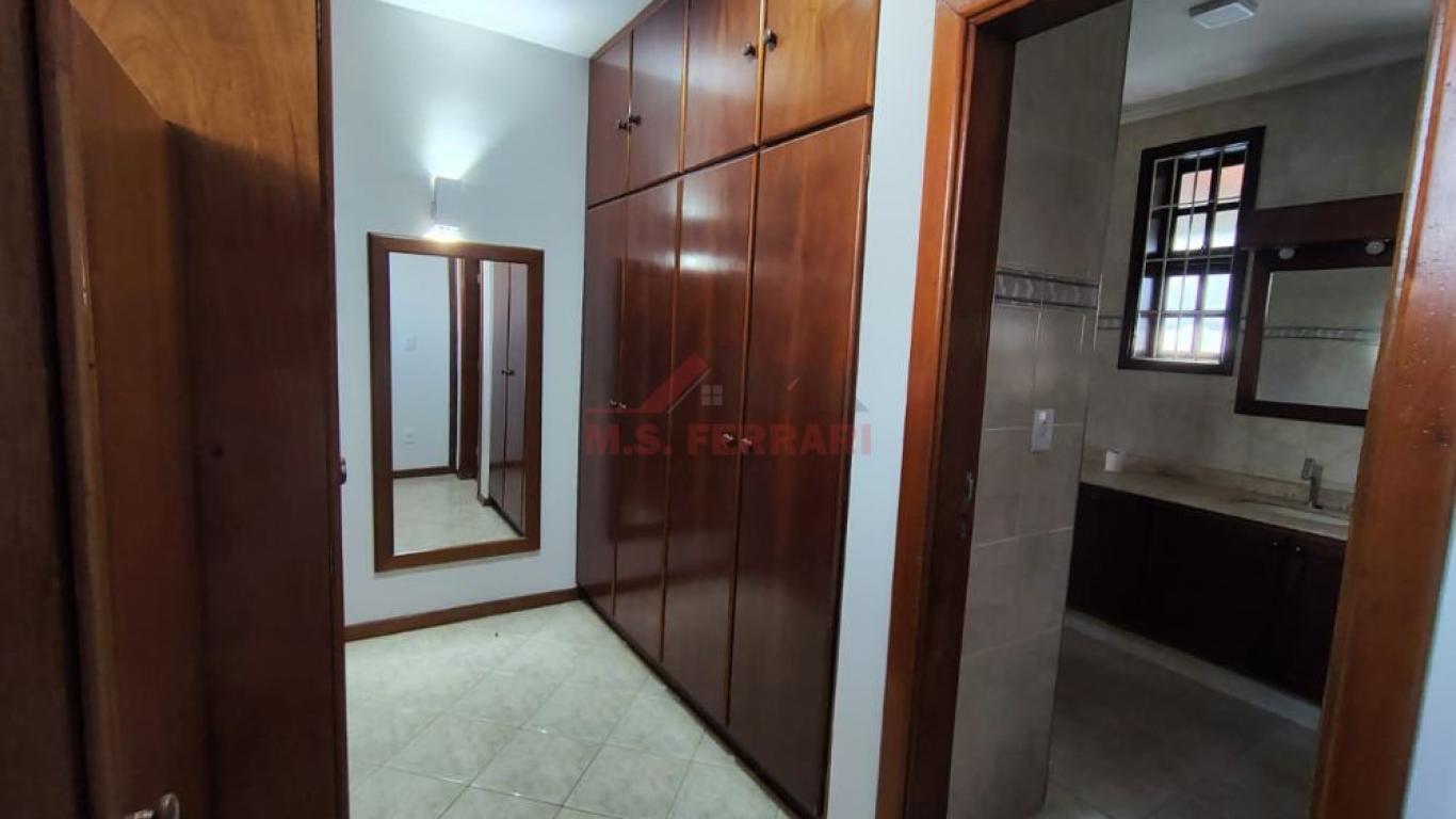 CASA NA Vila Clementina em Assis