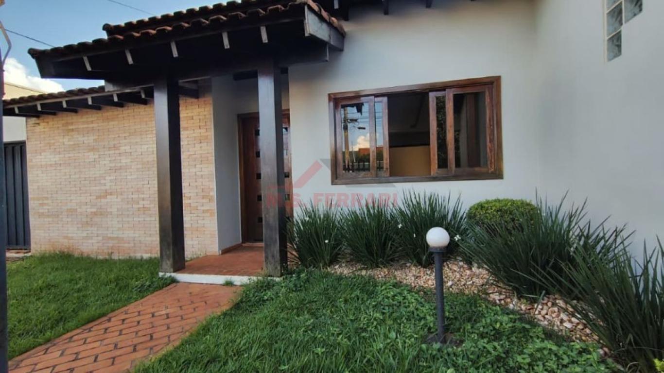 CASA NA Vila Clementina em Assis