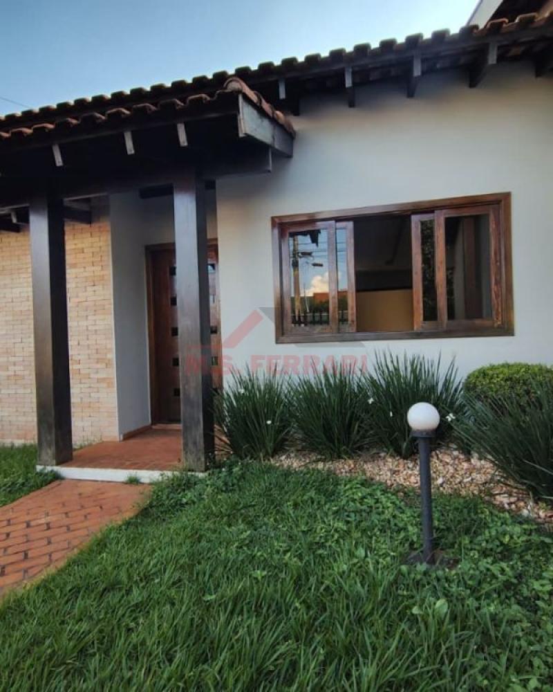 CASA NA Vila Clementina em Assis