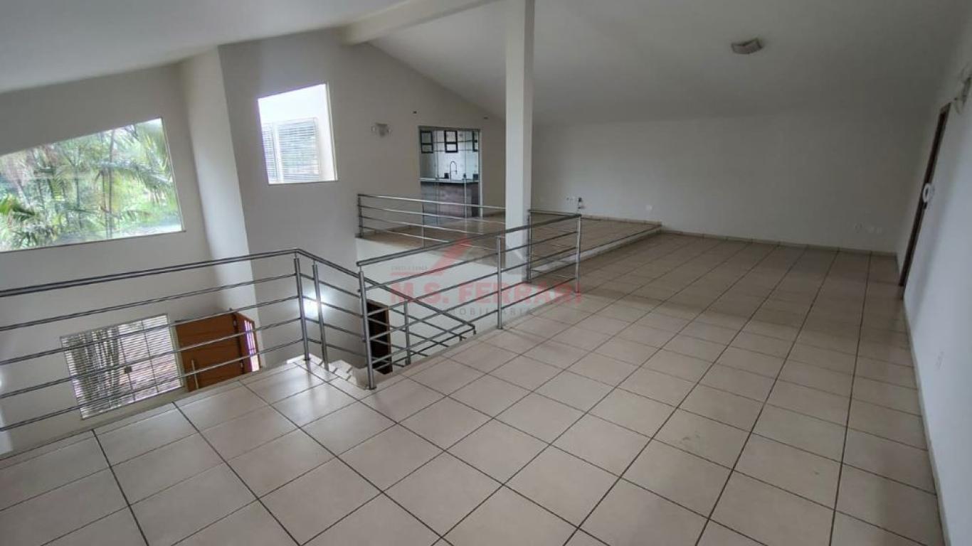 CASA NA Vila Ouro Verde em Assis