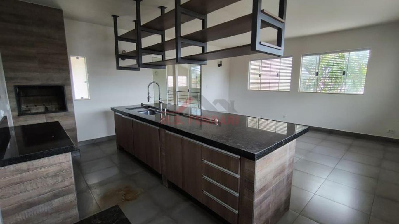 CASA NA Vila Ouro Verde em Assis