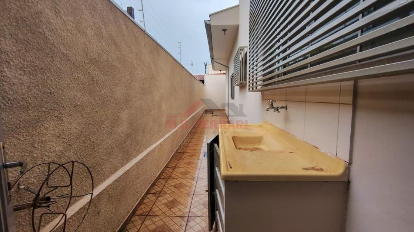 CASA NA Vila Ouro Verde em Assis