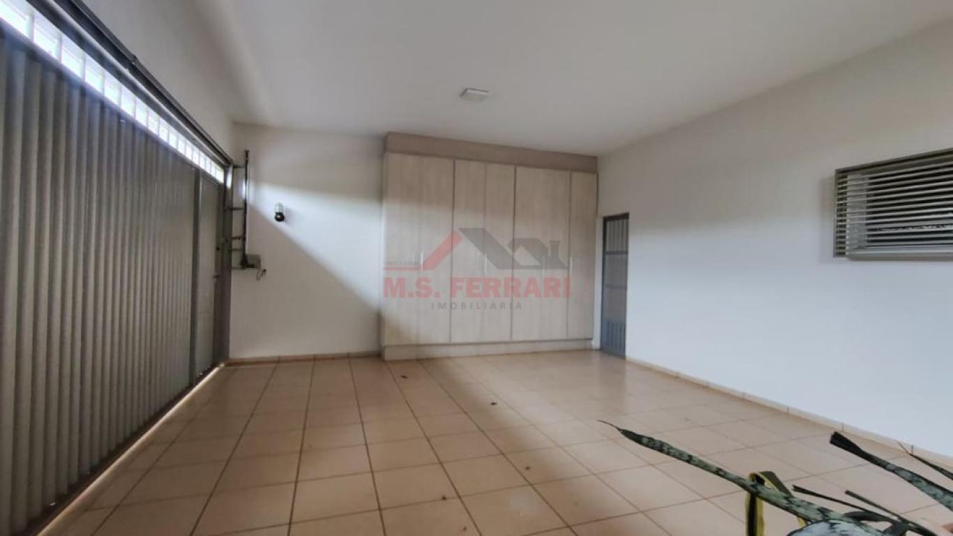 CASA NA Vila Ouro Verde em Assis