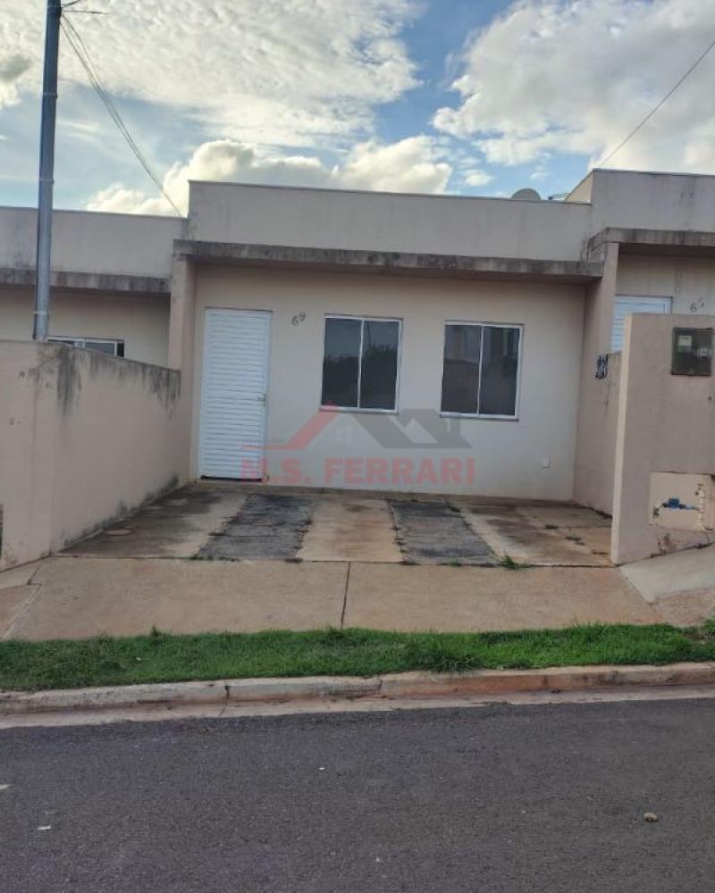 CASA NA Vila Independência em Assis