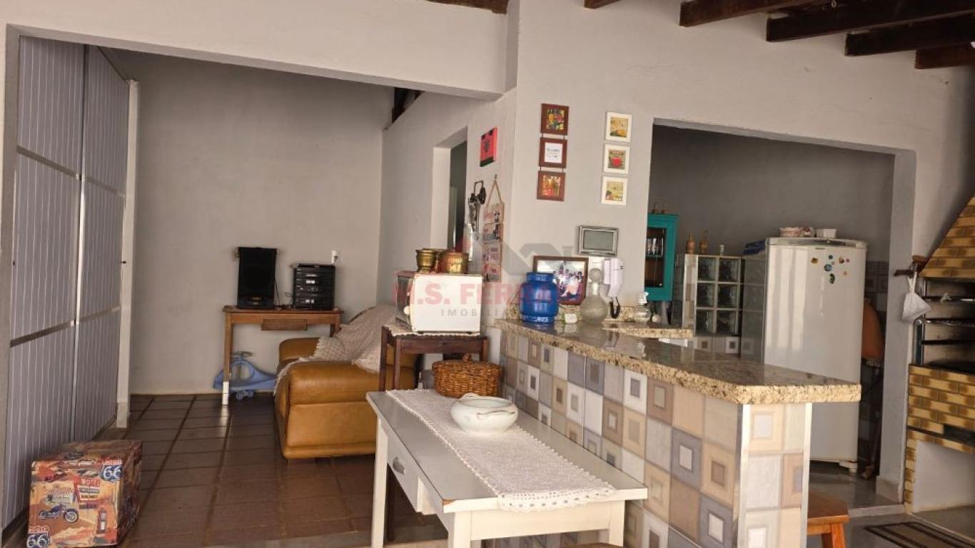 CASA NA Vila Ribeiro em Assis