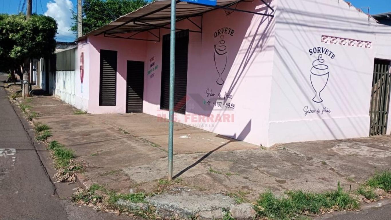 CASA NA Vila Cambuí em Assis