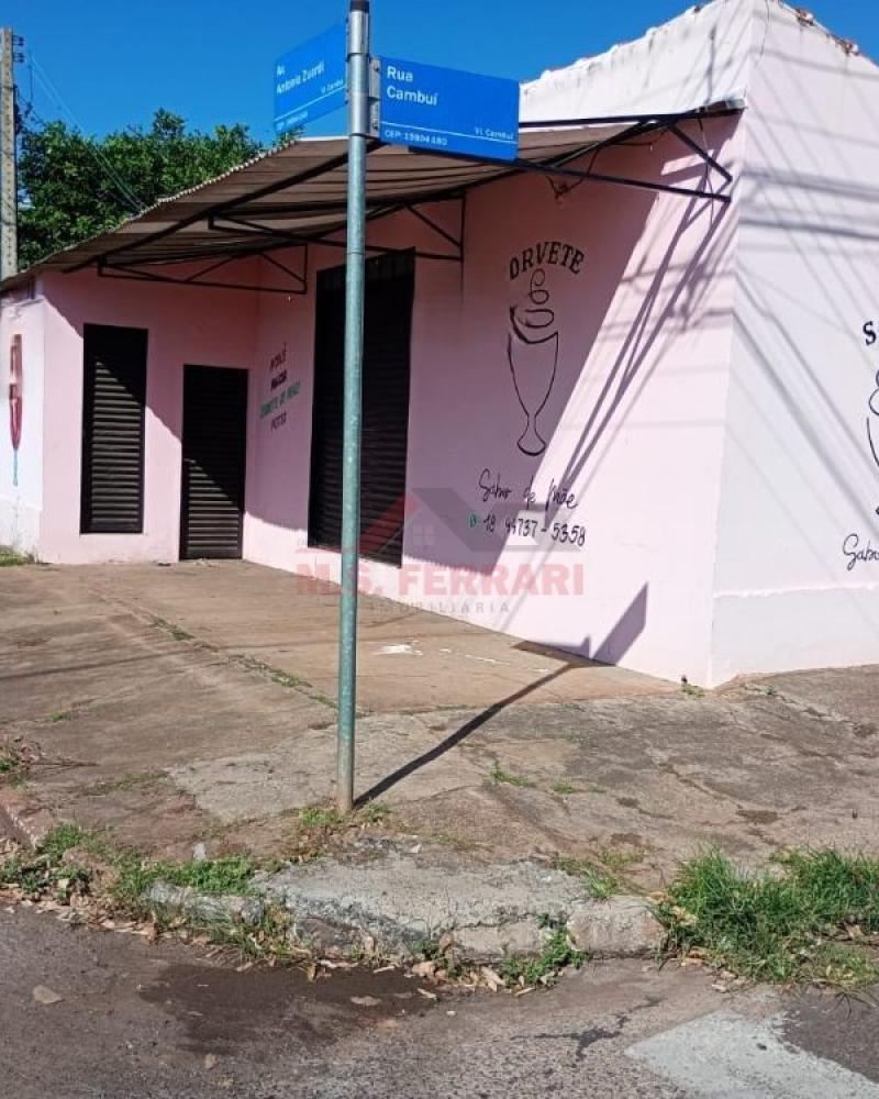 CASA NA Vila Cambuí em Assis