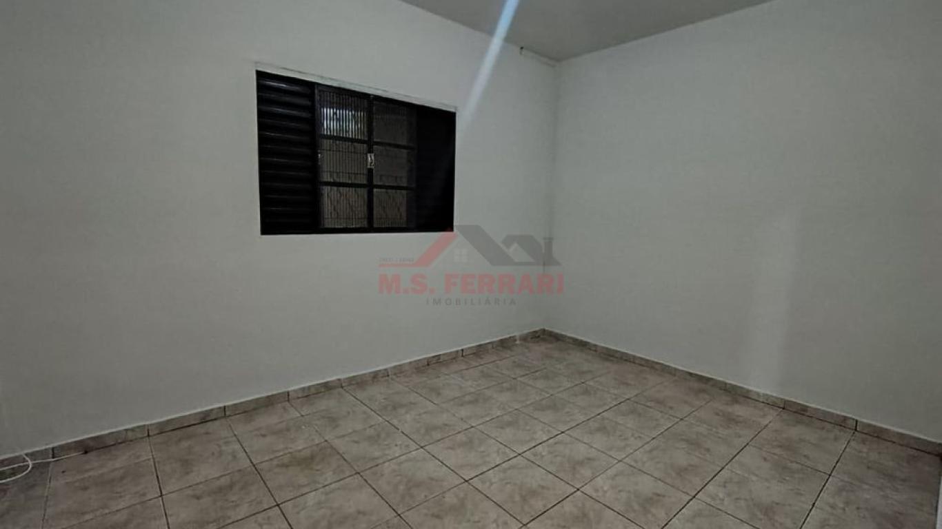 CASA NA Vila Tênis Clube em Assis