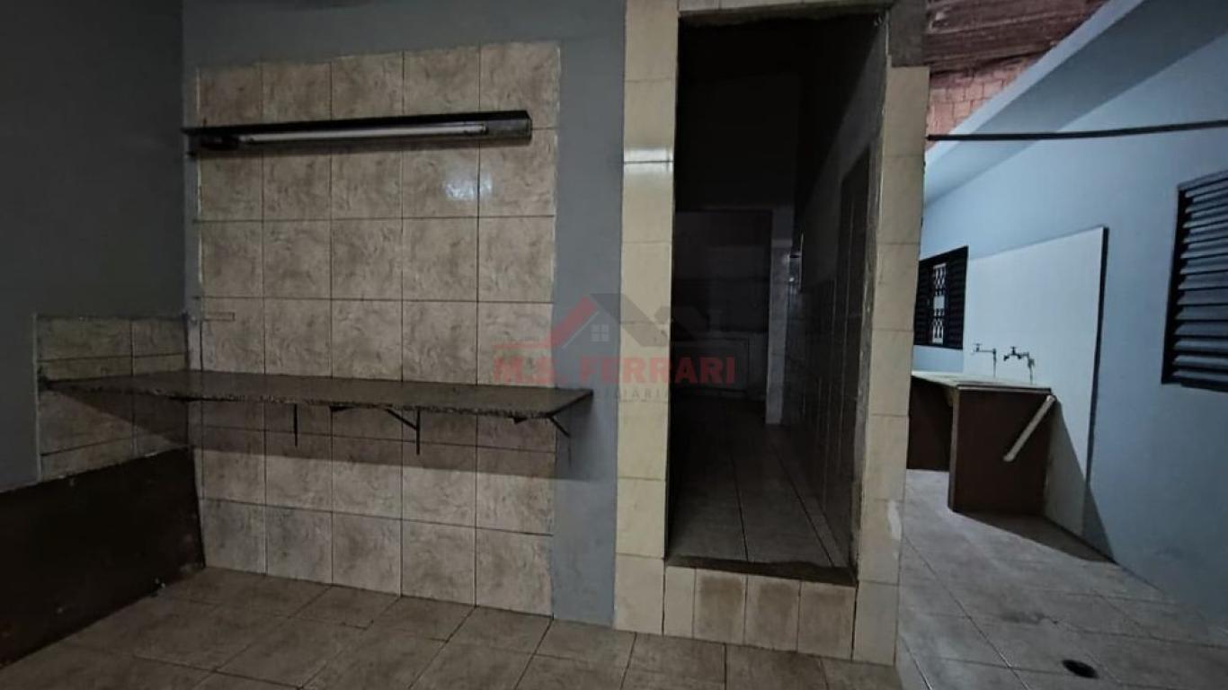 CASA NA Vila Tênis Clube em Assis
