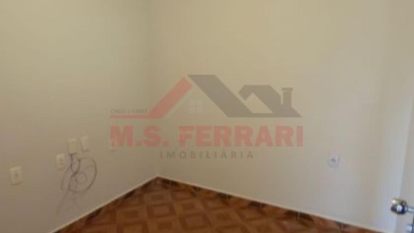 CASA NA Vila Operária em Assis