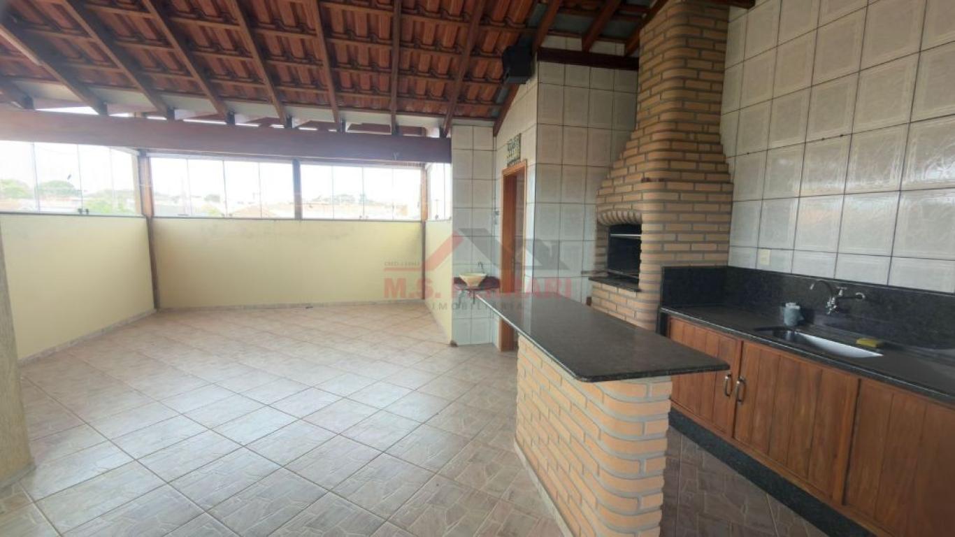 CASA NA Vila Operária em Assis