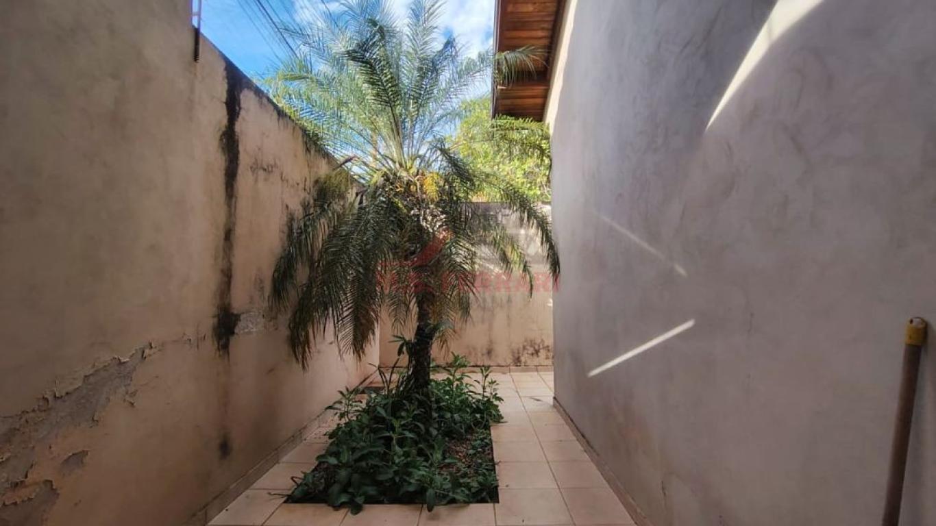 CASA NA Vila Rodrigues em Assis