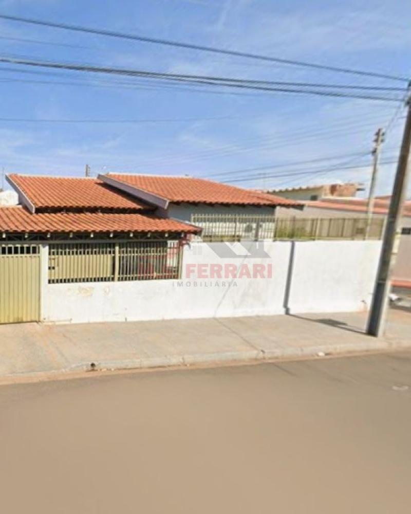 CASA NA Vila Ribeiro em Assis